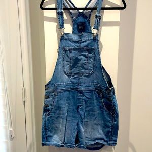 Jessica Simpson Jean short overalls
